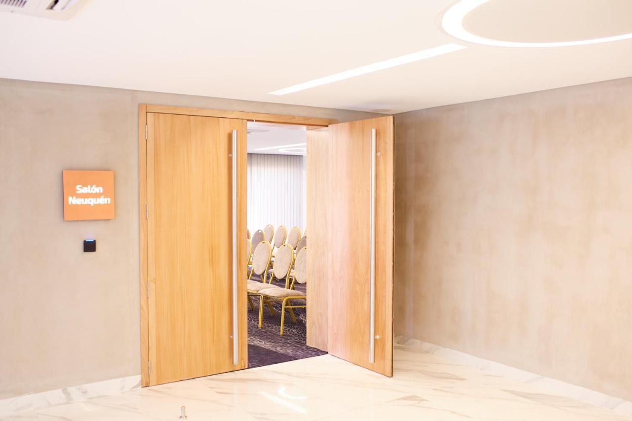 Grand Brizo Comahue Hotel Neuquen Exterior photo